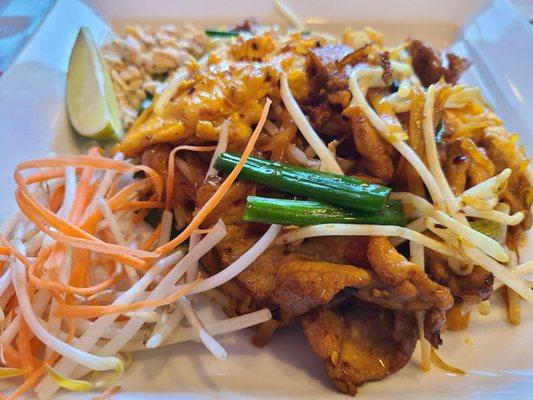 Pad Thai w/ Pork