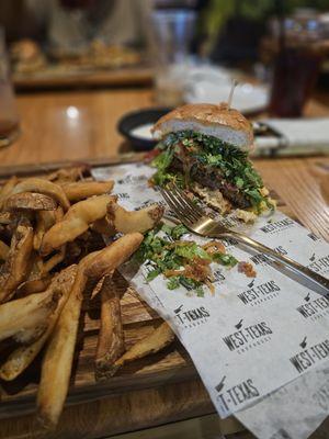 Mac & Cheese Burger