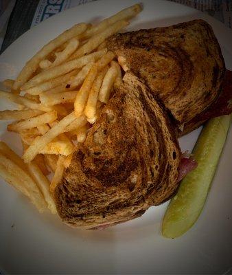 Pub Reuben