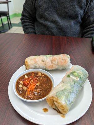 Shrimp spring rolls