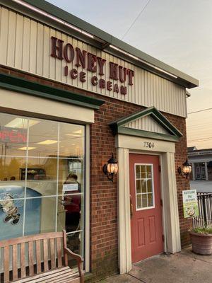 Honey Hut Ice Cream