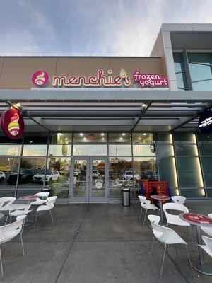 Menchie's Frozen Yogurt