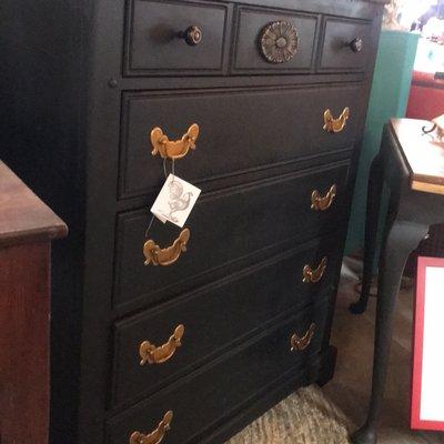 Nice chest of drawers painted in Dixie Belle's Caviar Chalk Paint.