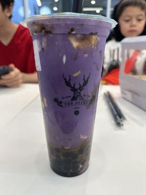 Ube bubble milk tea