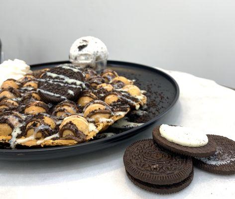 Mr. Bubbly Oreo Waffle