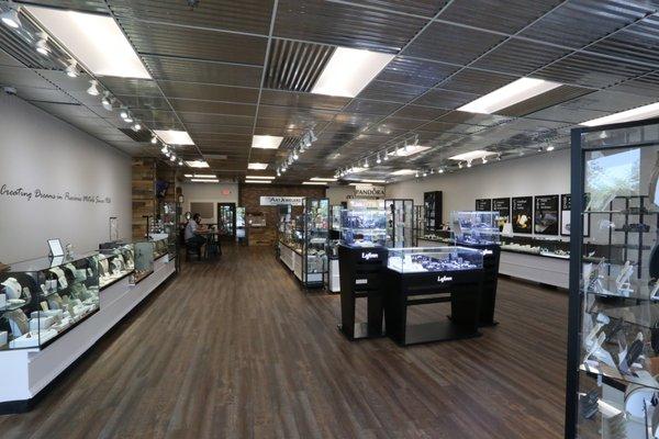 Art Jewelers Showroom