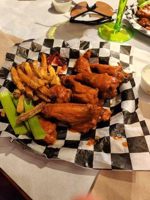 Wing bucket with fries