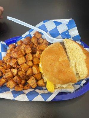 Breakfast sandwich combo