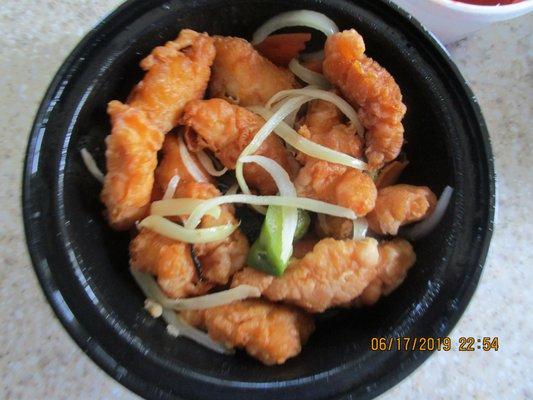 Sweet and sour chicken. Dry and no sauce No taste