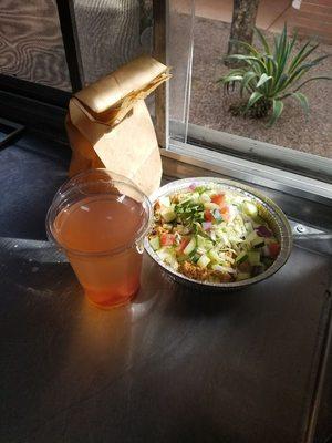 Chicken bowl with fresh strawberry lemonade and pita chips