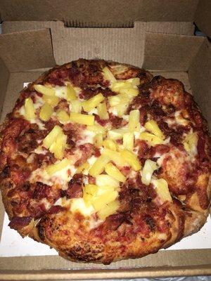 Bacon and pineapple small pizza