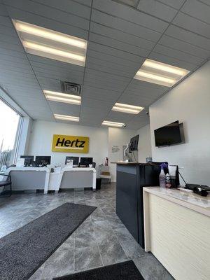 Hertz Car Rental - Freeport - West Sunrise Highway HLE