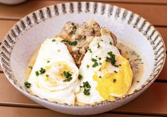 Although the eggs were overdone, this biscuits & gravy dish was AMAZINGLY FLAVORFUL!!