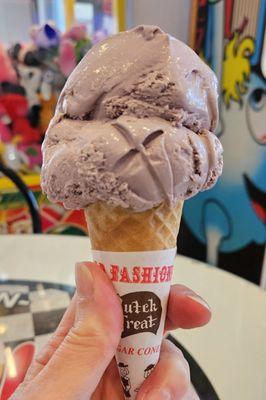 Kiddie size black raspberry ice cream