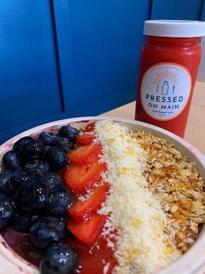 Signature Açaí Bowl