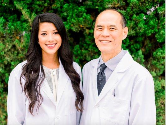 Dr. Kent J Nozaki, O.D. & Dr. Calista Ming, O.D., F.A.A.O., F.S.L.S.