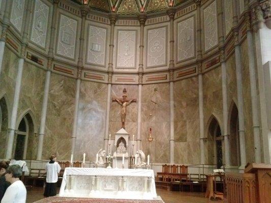 MAIN ALTAR IN CATHEDRAL