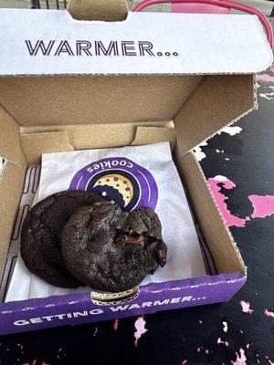 Insomnia Cookies