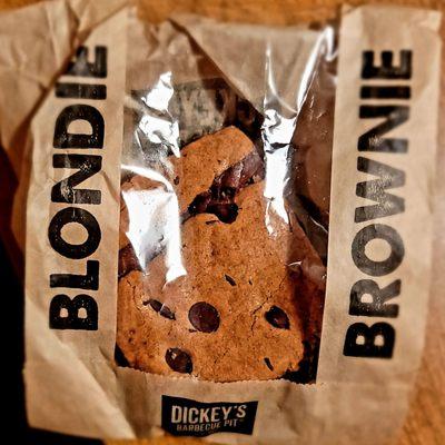 Dickey's Barbecue Pit Blondie Brownie