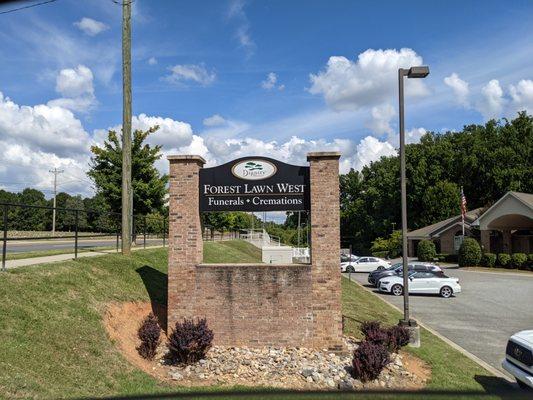 Forest Lawn West Cemetery, Charlotte