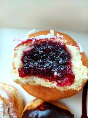 Now THIS is a jelly donut!