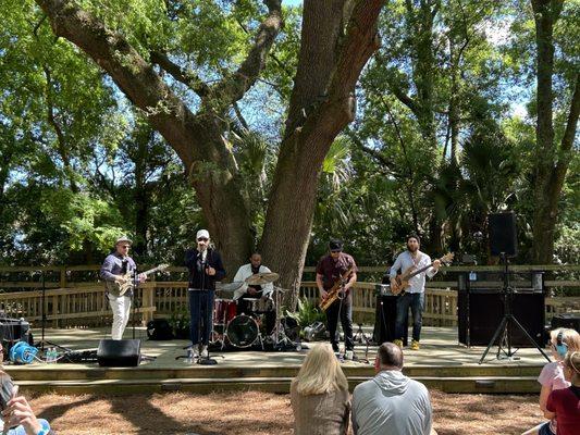 Concert On The Farm fundraiser - Chris Thomas Band