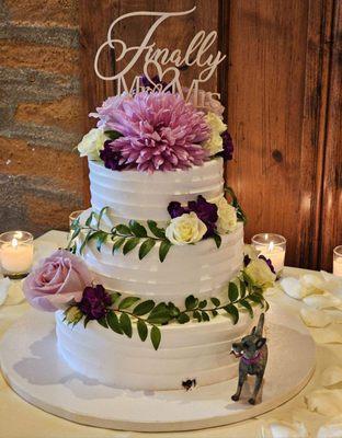 Beautiful delicious wedding cake (marble and carrot)