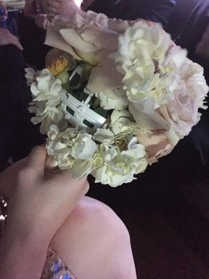 bridesmaid bouquet after 2 hours