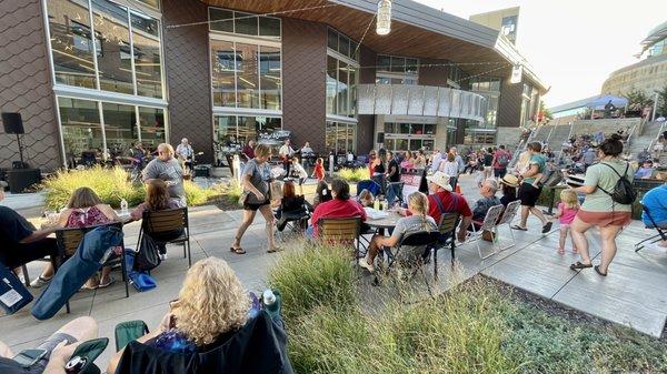 Food Truck Frenzy night with live music from Vinyl Revival