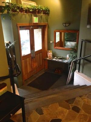 Entryway inside Thrive (where Abate Acupuncture & Herbal Medicine is located)