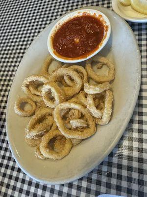 Calamari with lemon and authentic marinara sauce