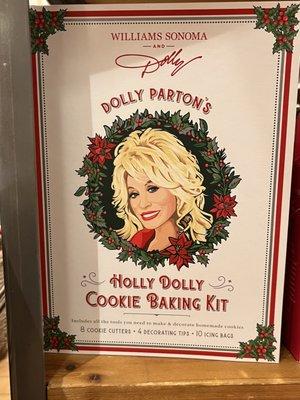 Have yourself a holly Dolly Christmas!