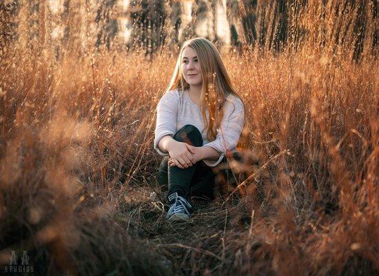 Fall Senior Photo Session in Lansing MI  with AA Studios. #seniorportraits