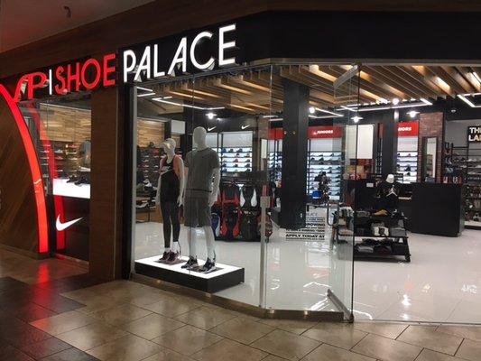 Shoe Palace