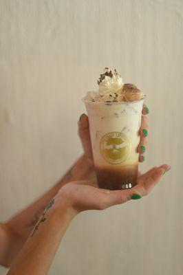 Iced tiramisu latte