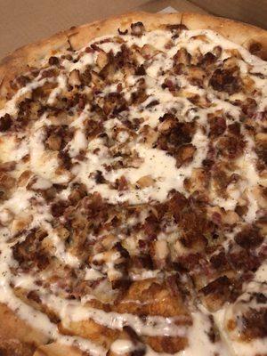 Chicken bacon ranch pizza