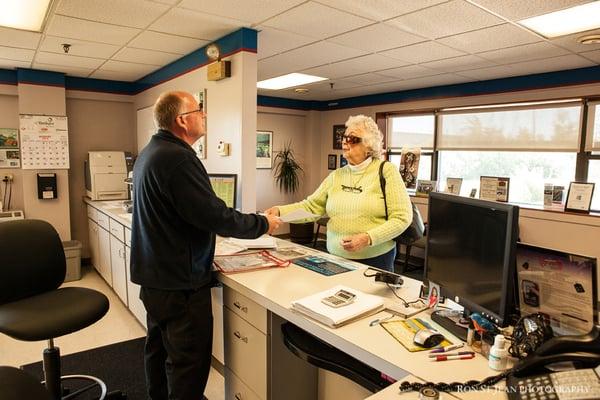 Dupont's Service Center