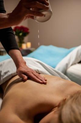 Deep Tissue and Sweedish massage expertise