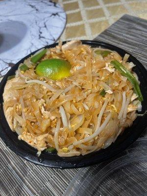 E5. Pad Thai