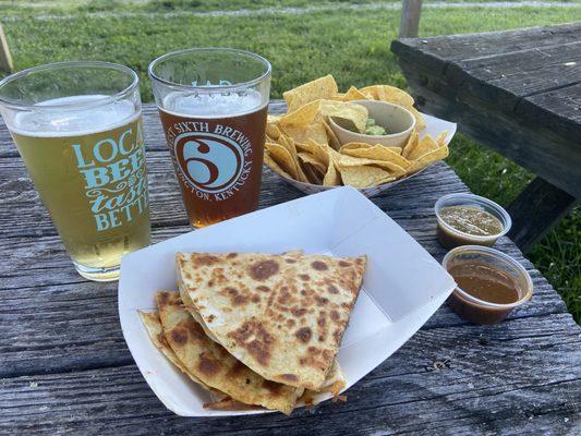 Sixer beer, Amber Ale, steak quesadilla, chips and guac