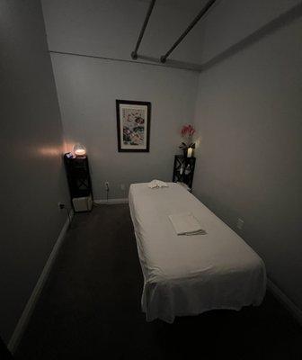 Single massage room