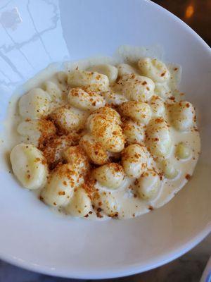 Bechamel gnocchi