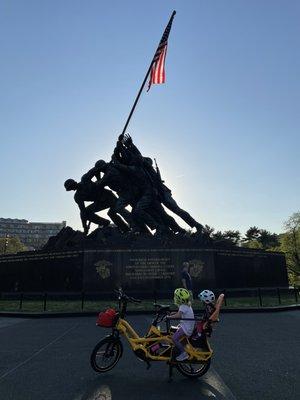 Tern e-bike by Iwo Jima memorial