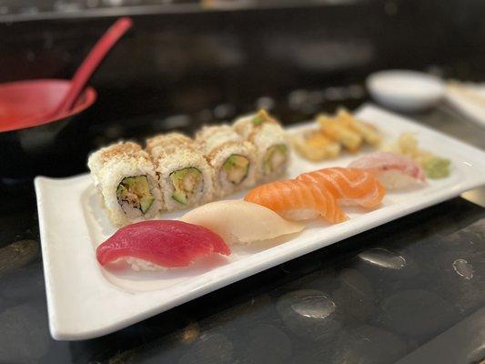 Lunch special - crunch roll, chefs sushi, and miso