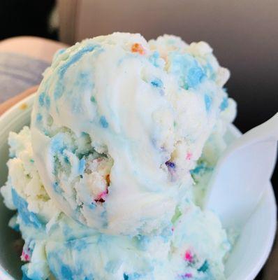 Birthday cake Ice cream