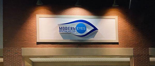 ModernEyes Ophthalmology 
3509 Hempstead Turnpike 
Levittown, NY 11756
516-579-5400