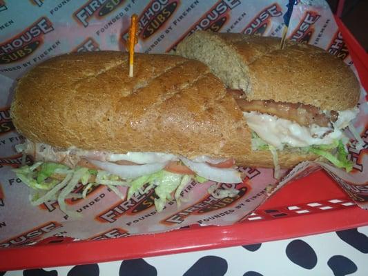 Club on a sub. Delicious.