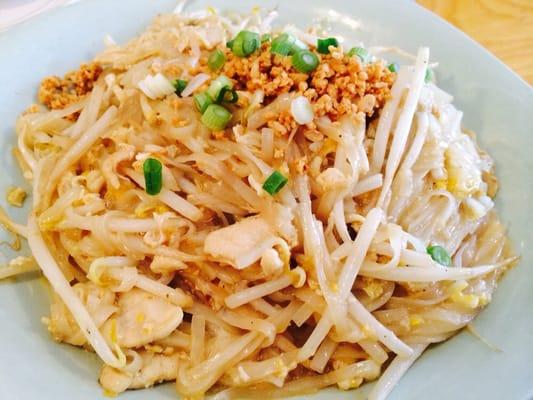 Chicken pad thai