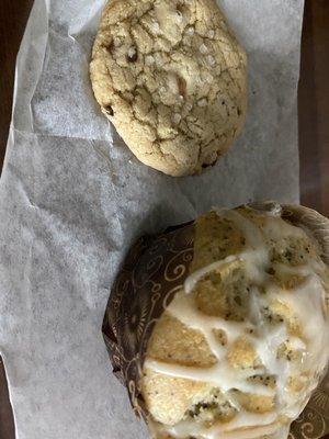 Lemon poppyseed muffin and caramel chocolate chip cookie