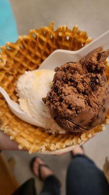 2 scoop on waffle bowl (very skimpy on the scoop) not worth the cost